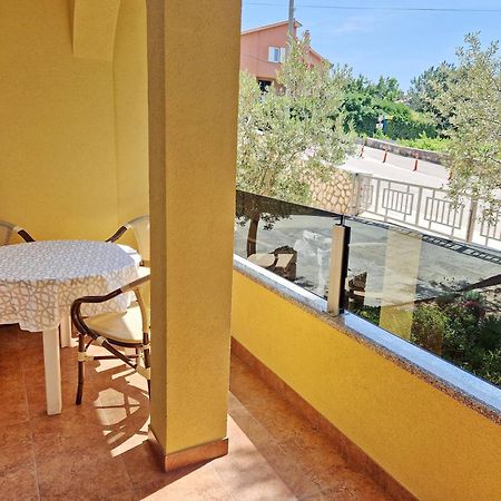 Sunshine Residence Baska 2 Exterior foto